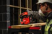 MILWAUKEE M18 BQSS-0 - PONCEUSE VIBRANTE 1/4" FEUILLE 18V, SANS BATTERIE 4933479966
