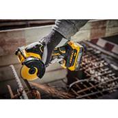 DEWALT MEULEUSE 76 MM XR 18V 1.7 AH LI-ION BRUSHLESS - DCS438E2T-QW