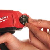 MILWAUKEE M12 PCG 310C-201B Pistolet à colle 310ml 12V 2,0Ah 1780 Nm